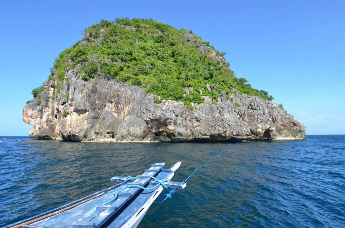 Gato Island, a day trip from Malapascua Island