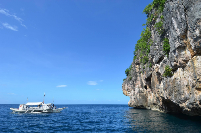 Gato Island, a day trip from Malapascua Island