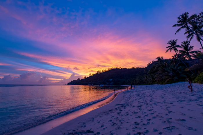 Mahe Silhouette North Island Seychelles Scuba Diving 9