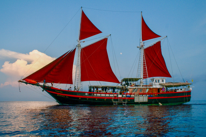 The Phinisi Liveaboard Thailand 4