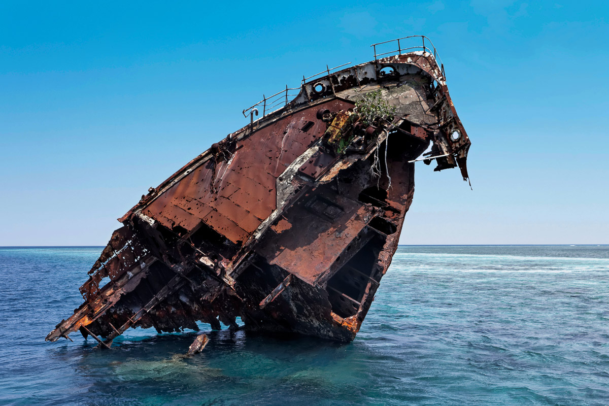 The Shipyard dive site in Lhaviyani Atoll