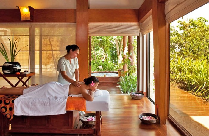 Each stay at Eskaya Beach Resort and Spa, Bohol, includes a complimentary spa session