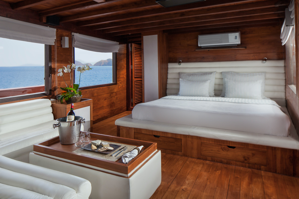 Samata Charter Yacht 16