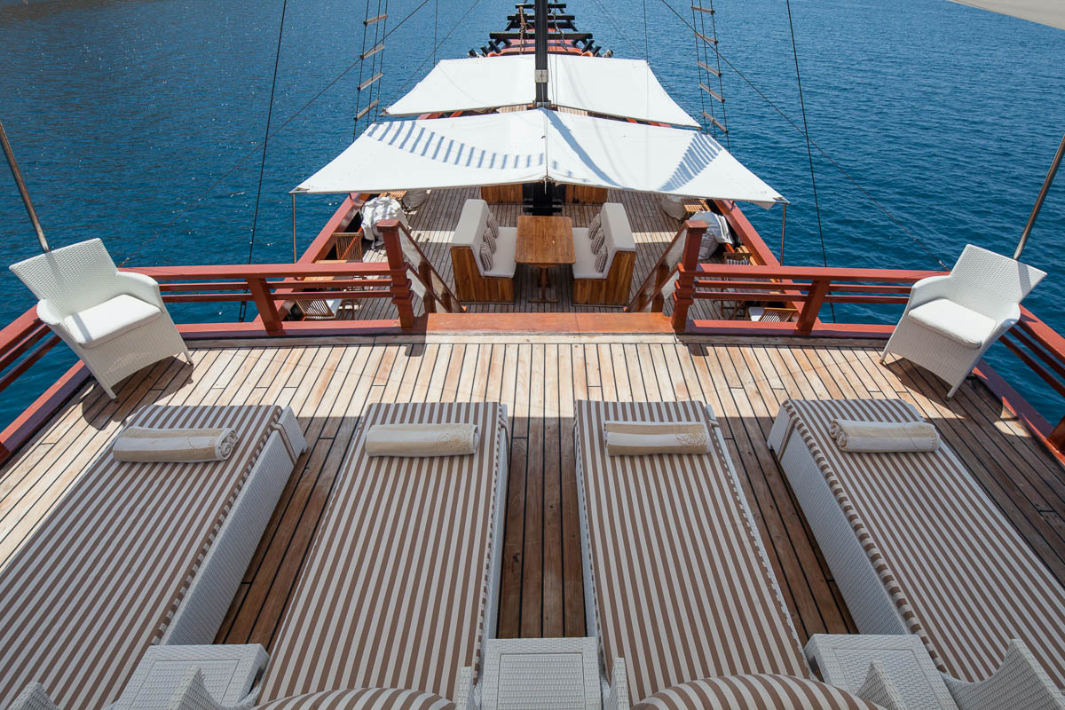 Samata Charter Yacht 2