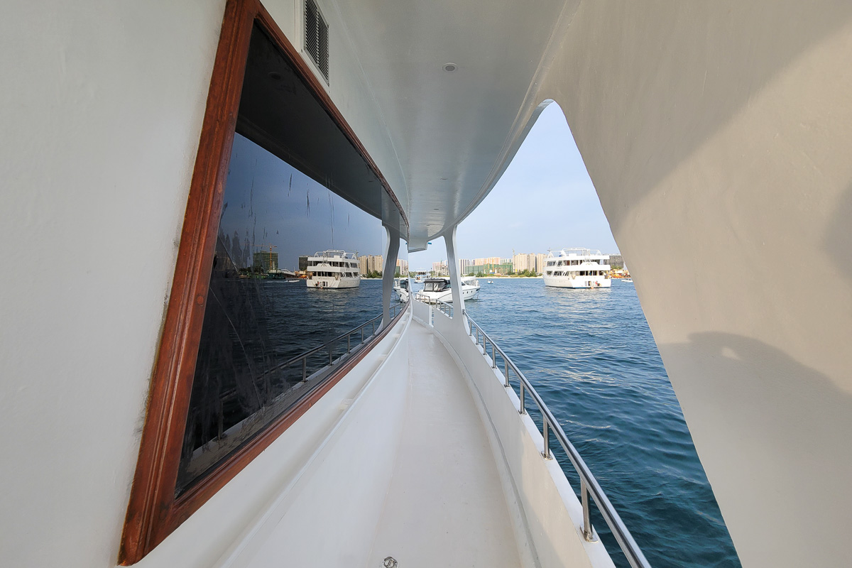 Dhinasha Charter Yacht Maldives 13