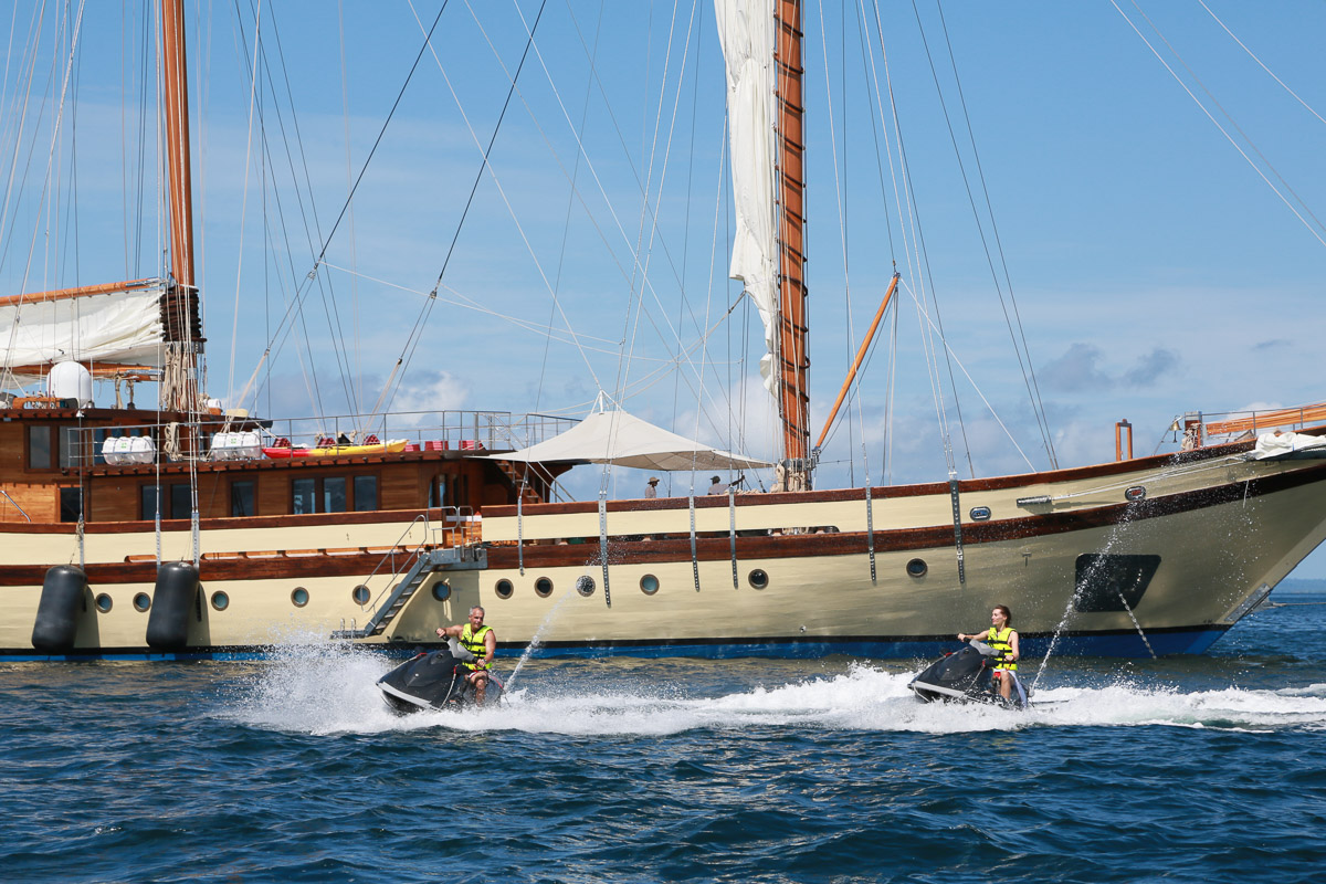 Lamima Charter Yacht 28