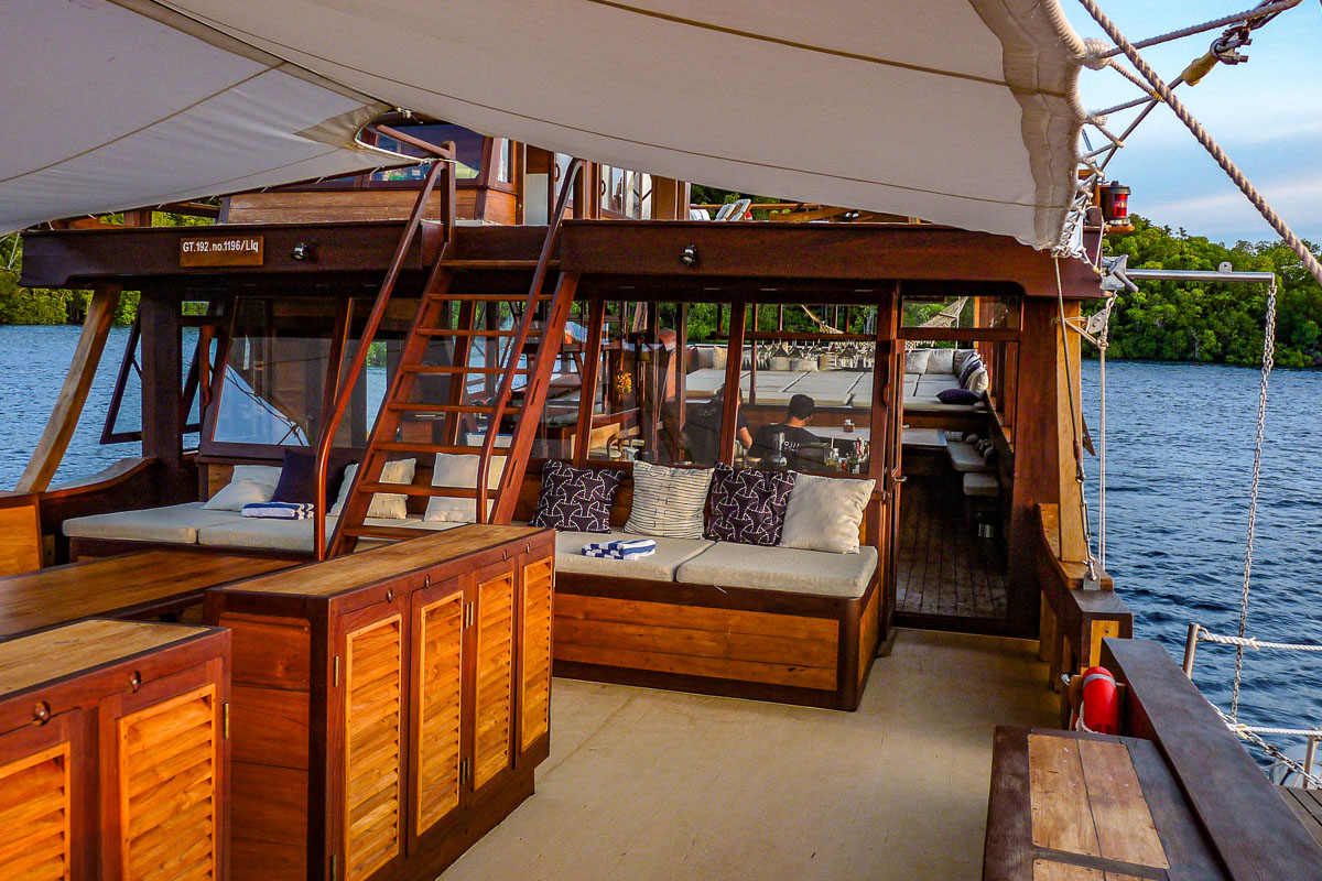Majik Charter Yacht 4