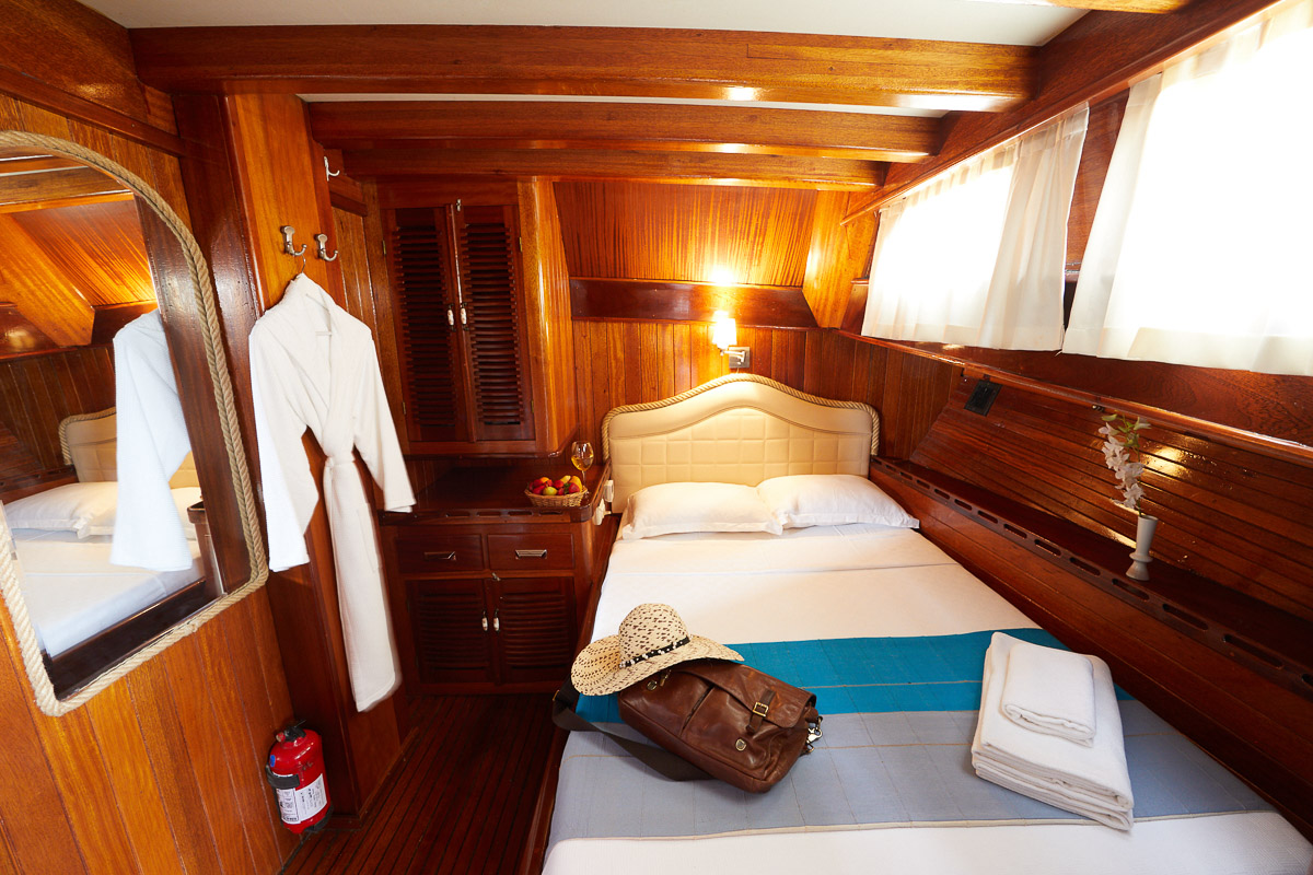 Pearl 111 Charter Yacht Maldives 13