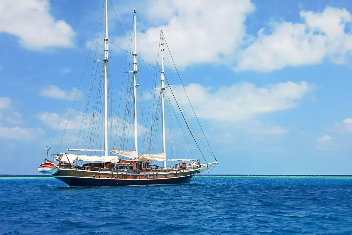 Pearl 111 Charter Yacht Maldives 5