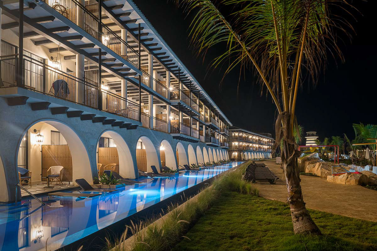 Ocean El Faro Resort 21