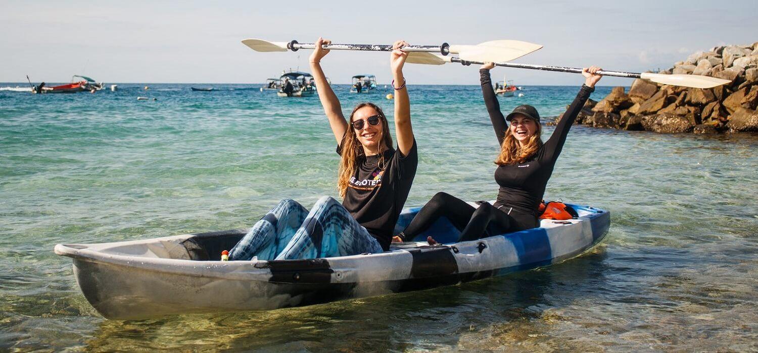 Fuze Ecoteer - Volunteers kayaking