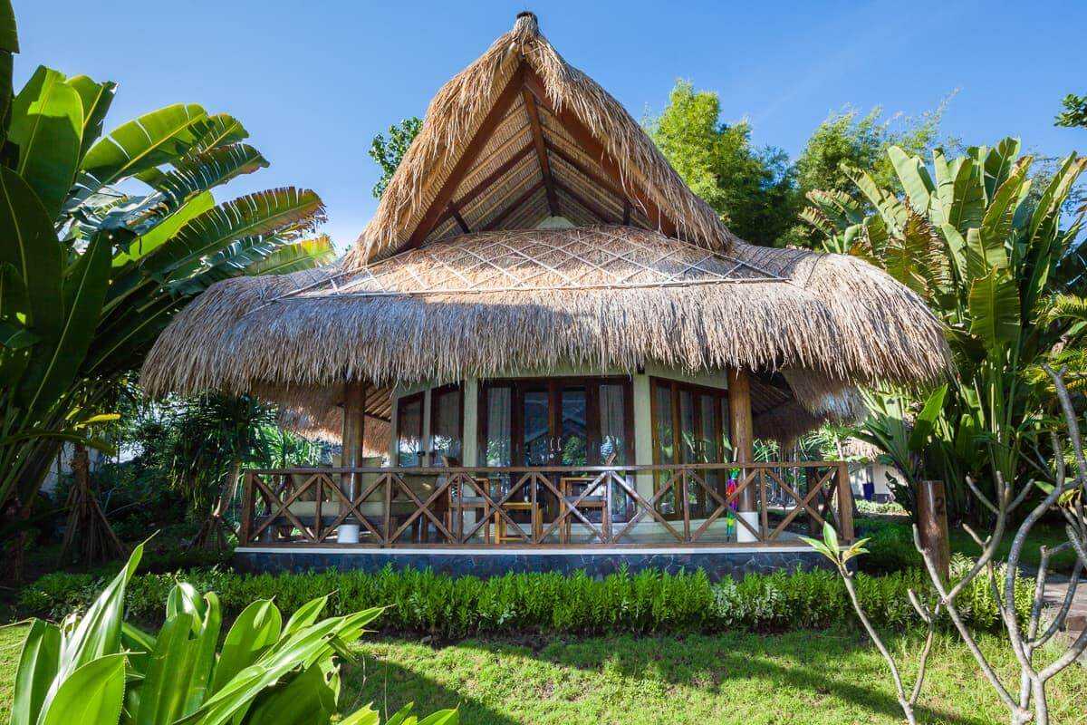 AlamBatu is one of ZuBlu's picks for the best luxury dive resorts in Indonesia.