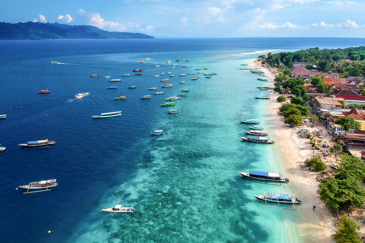 Scuba diving in the Gili Islands, Lombok | ZuBlu