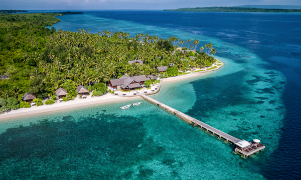 Wakatobi Resort offers surprisingly luxurious dive facilities considering its isolated location.
