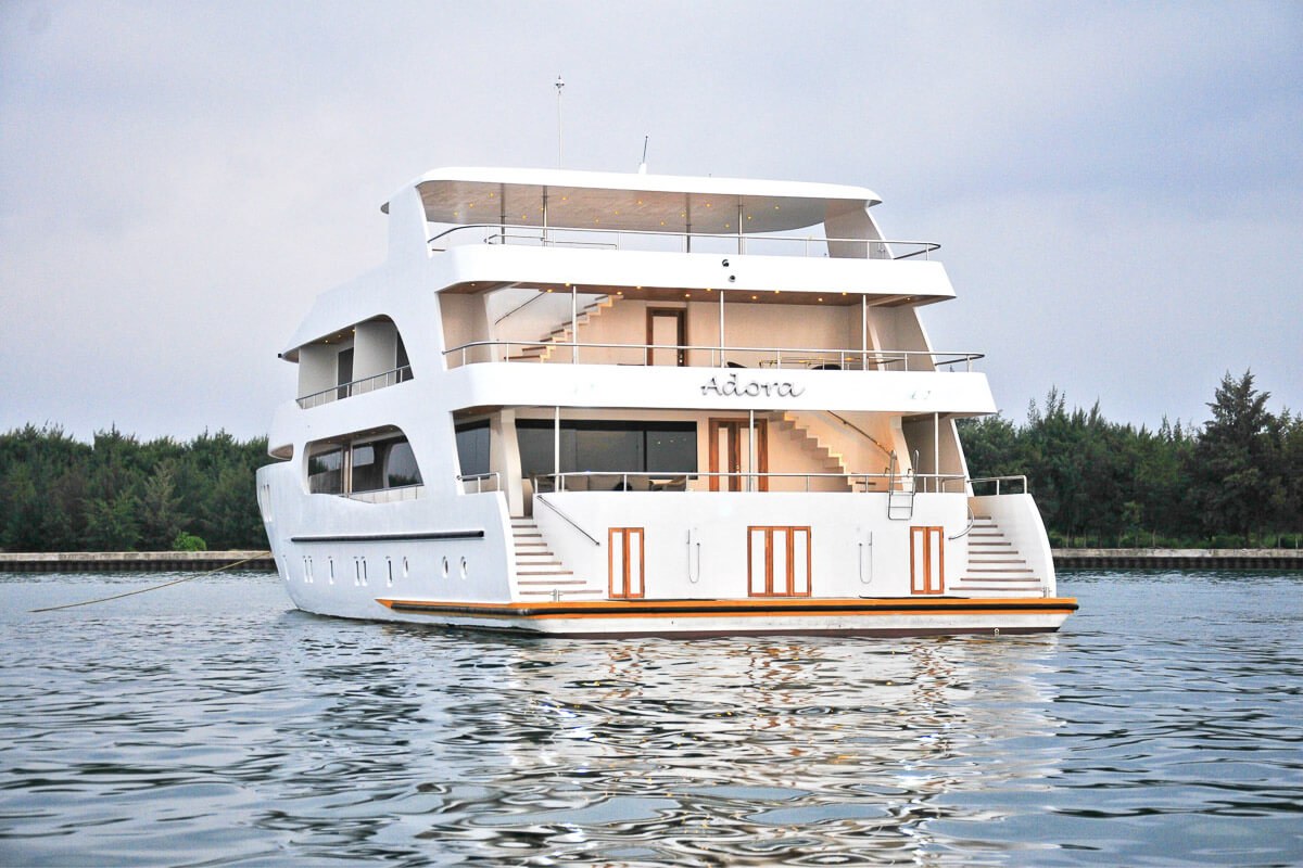 Adora Liveaboard 03