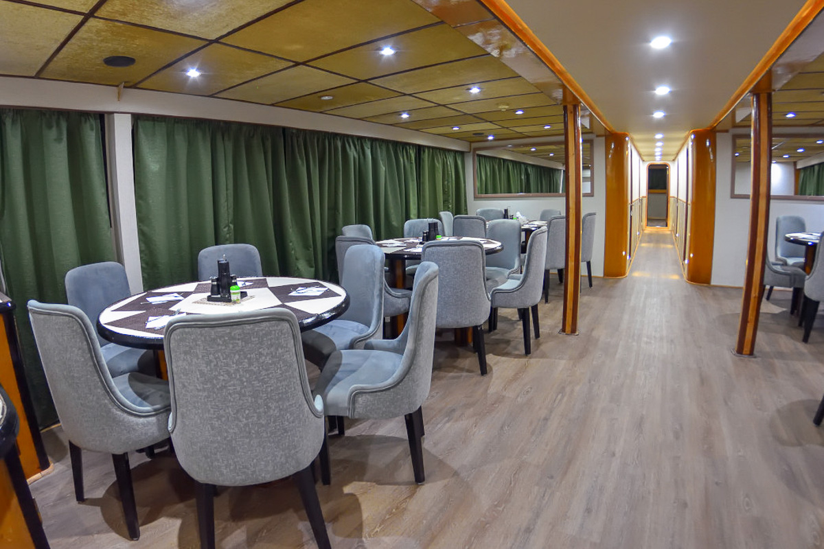 Andromeda Liveaboard 2