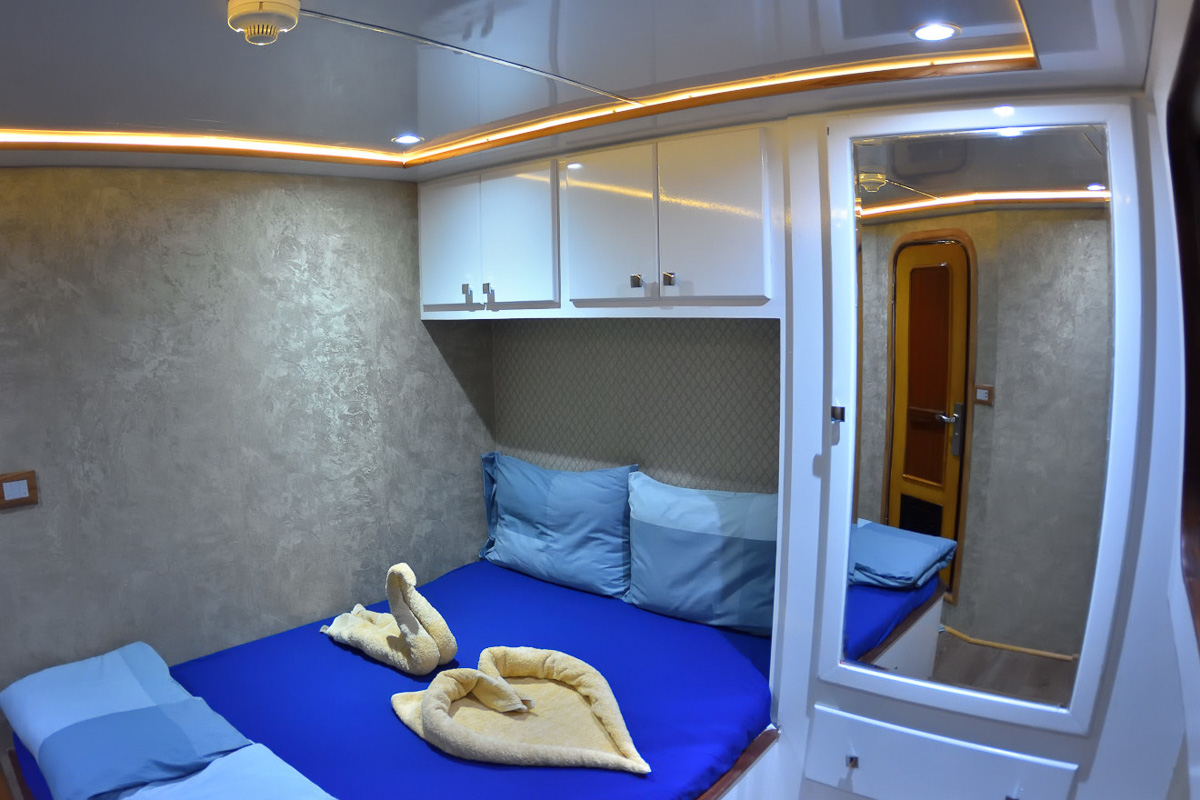 Andromeda Liveaboard 9