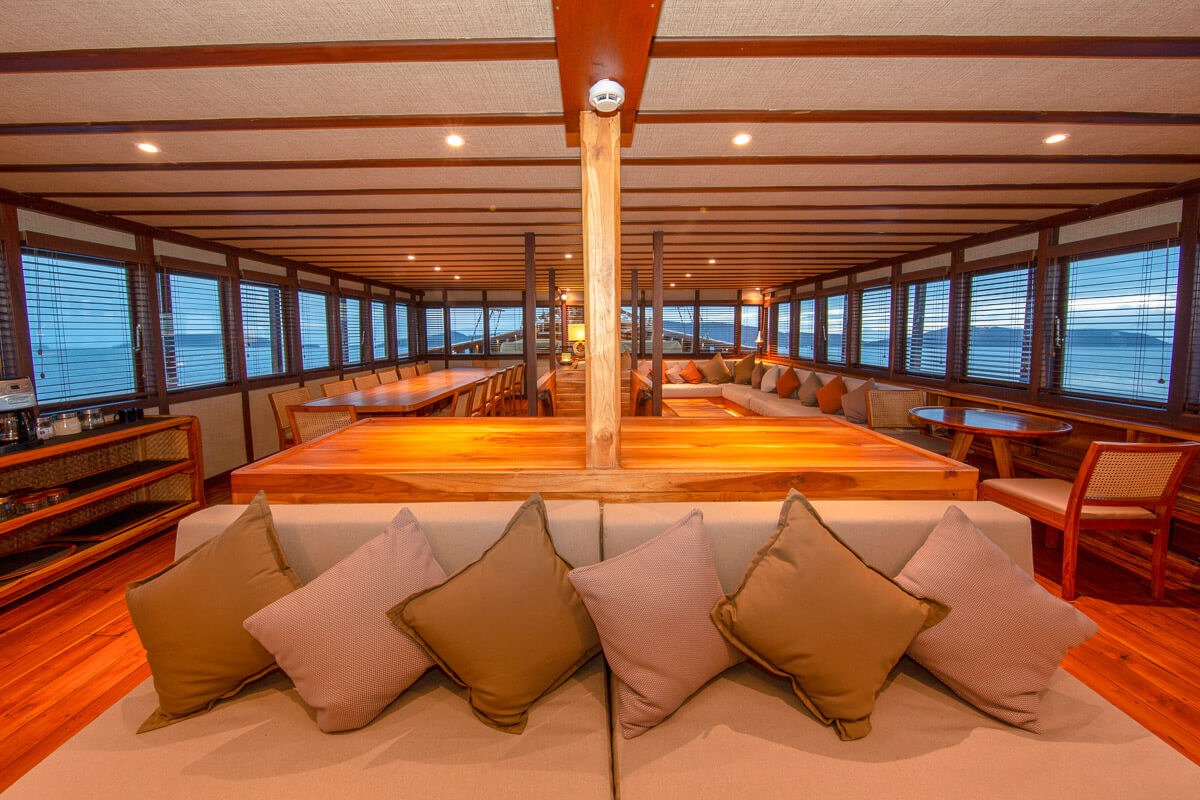 Coralia Liveaboard 09