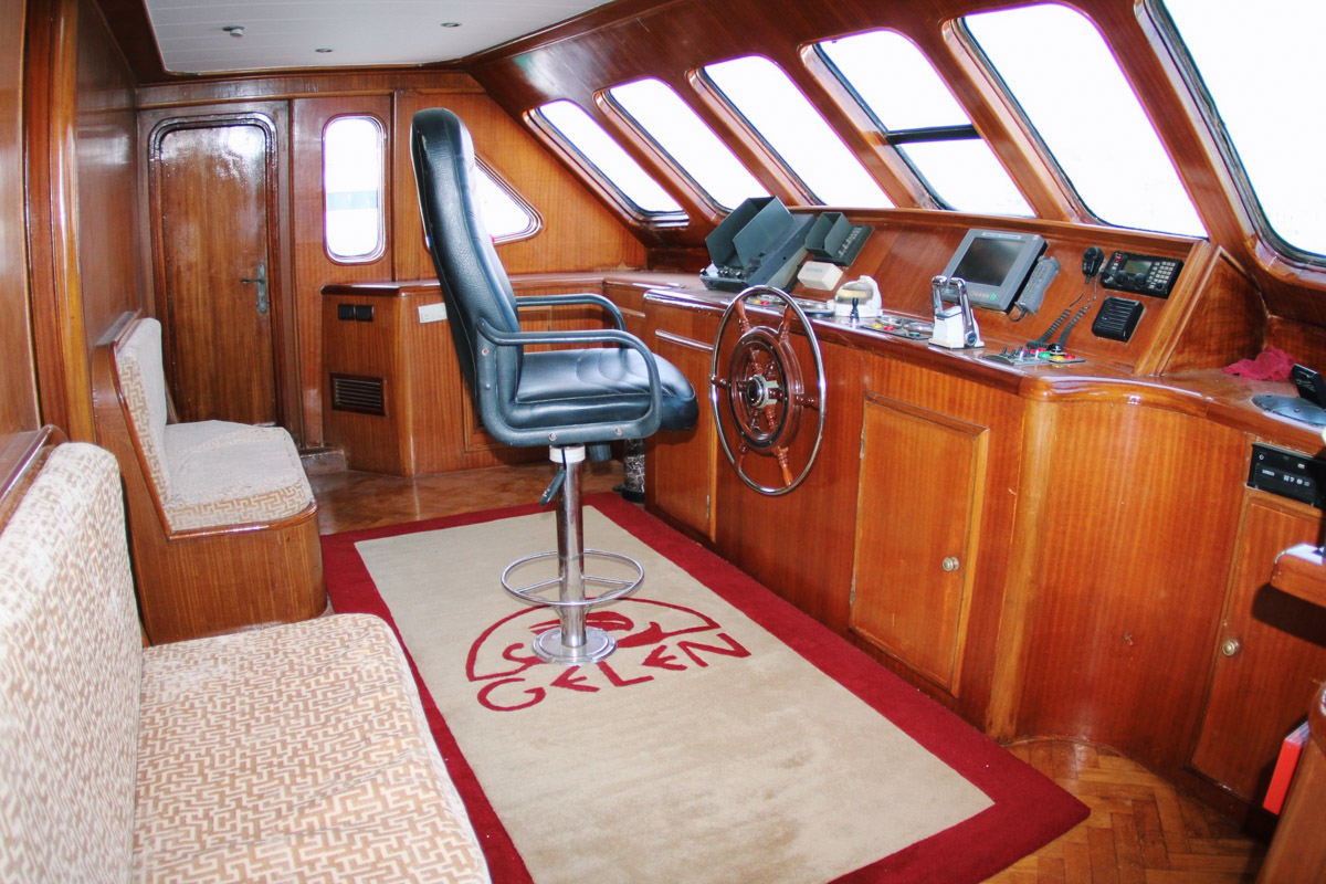 Gelen Liveaboard 20