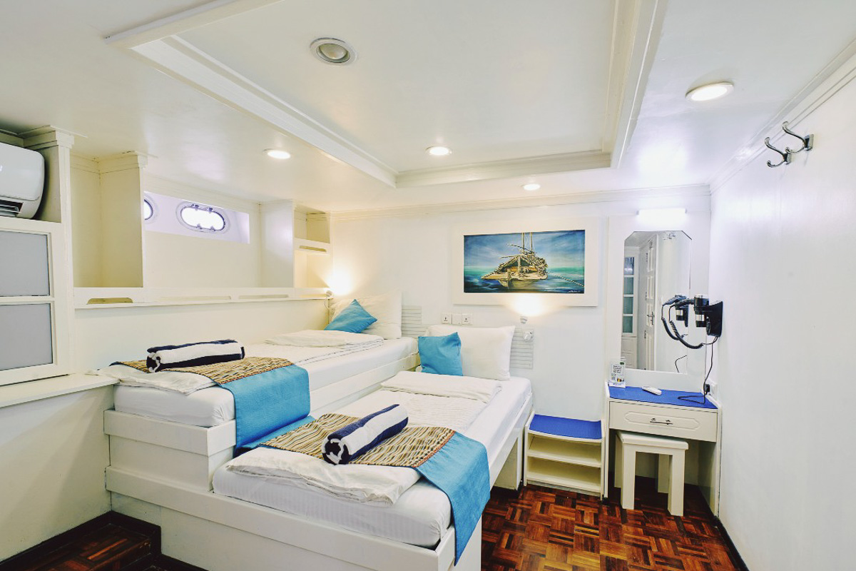 Horizon Iii Liveaboard 18