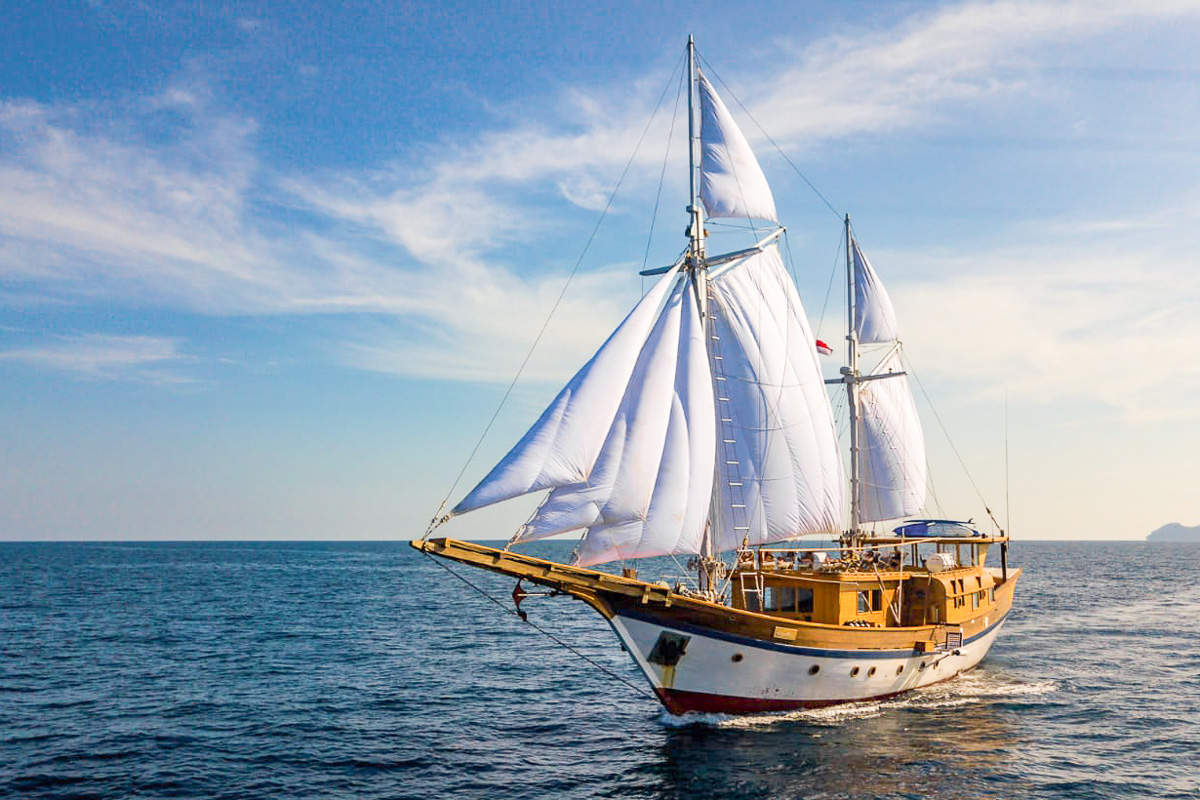 Leyla Liveaboard Indonesia