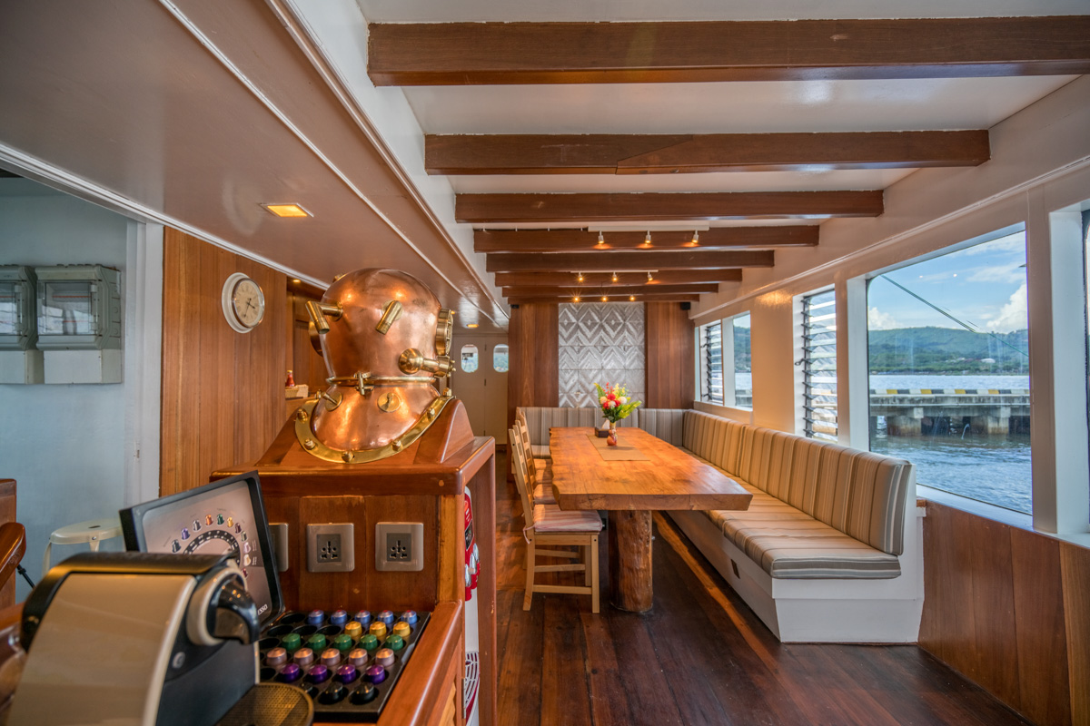 Oceanic Liveaboard Indonesia 2