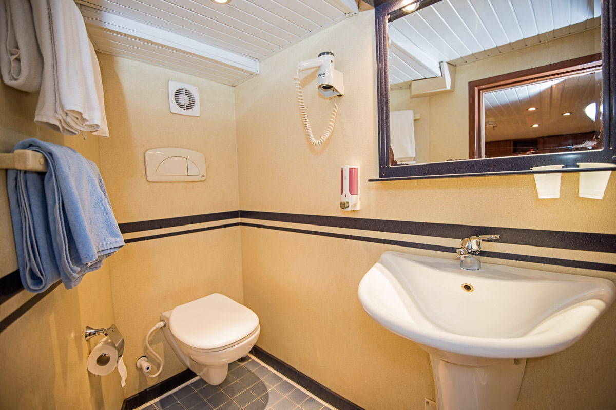 Royal Evolution Liveaboard 20