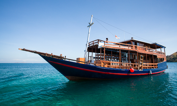 Sokaraja offers affordable liveaboard diving holidays in Komodo