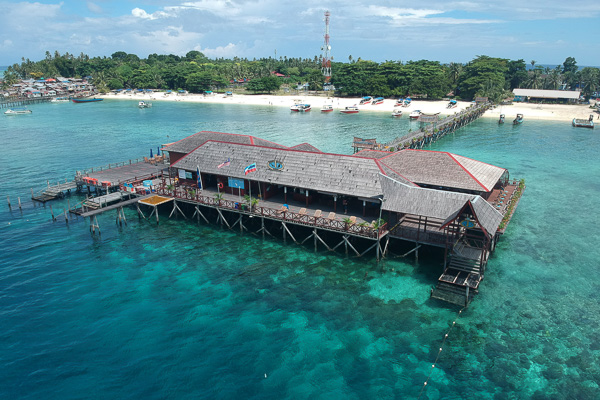 Borneo Divers Mabul 01