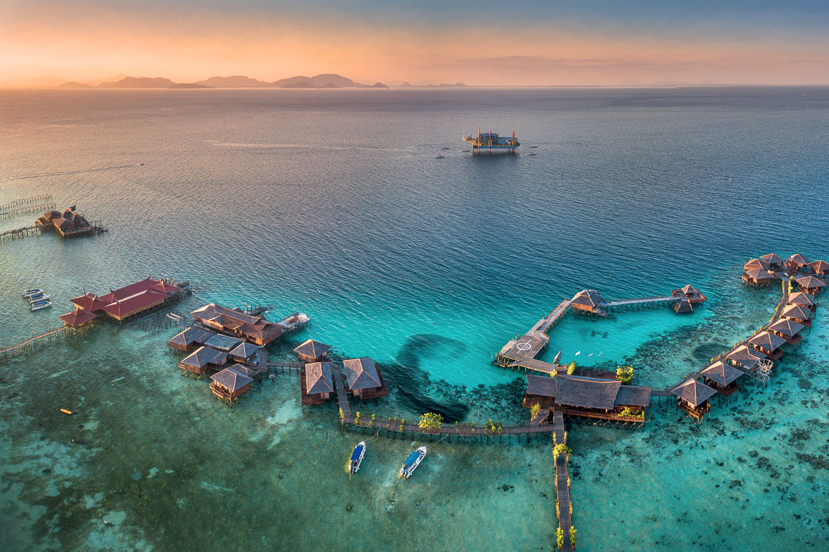 https://www.zubludiving.com/images/Malaysia/Sabah/Mabul-and-Kapalai/Mabul-general/Mabul-Kapalai-Scuba-Diving-Sabah-Malaysia.jpg