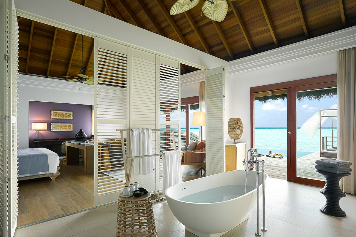 Dusit Thani Maldives 11