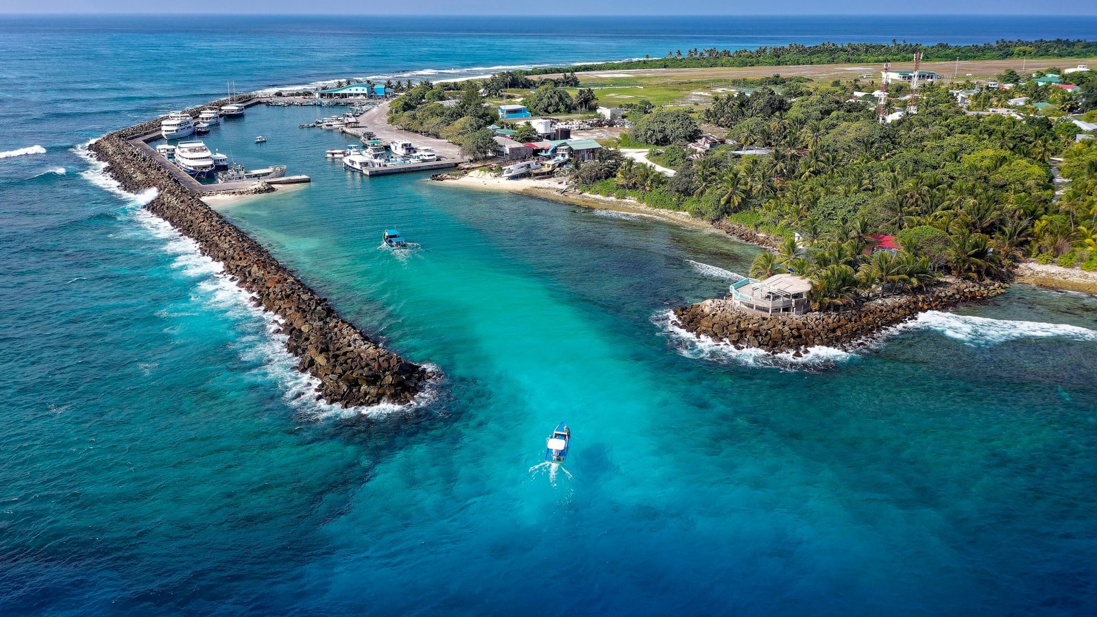 Cityscape of Fuvahmulah, Maldives