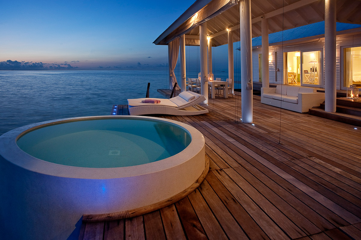 Diamonds Athuruga Maldives 13