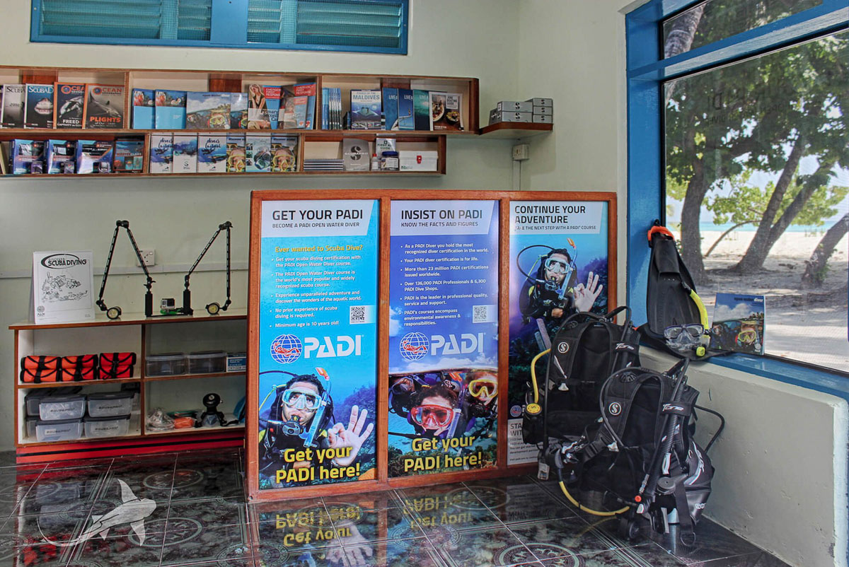 Vaavu Fulidhoo Dive Shop Interior