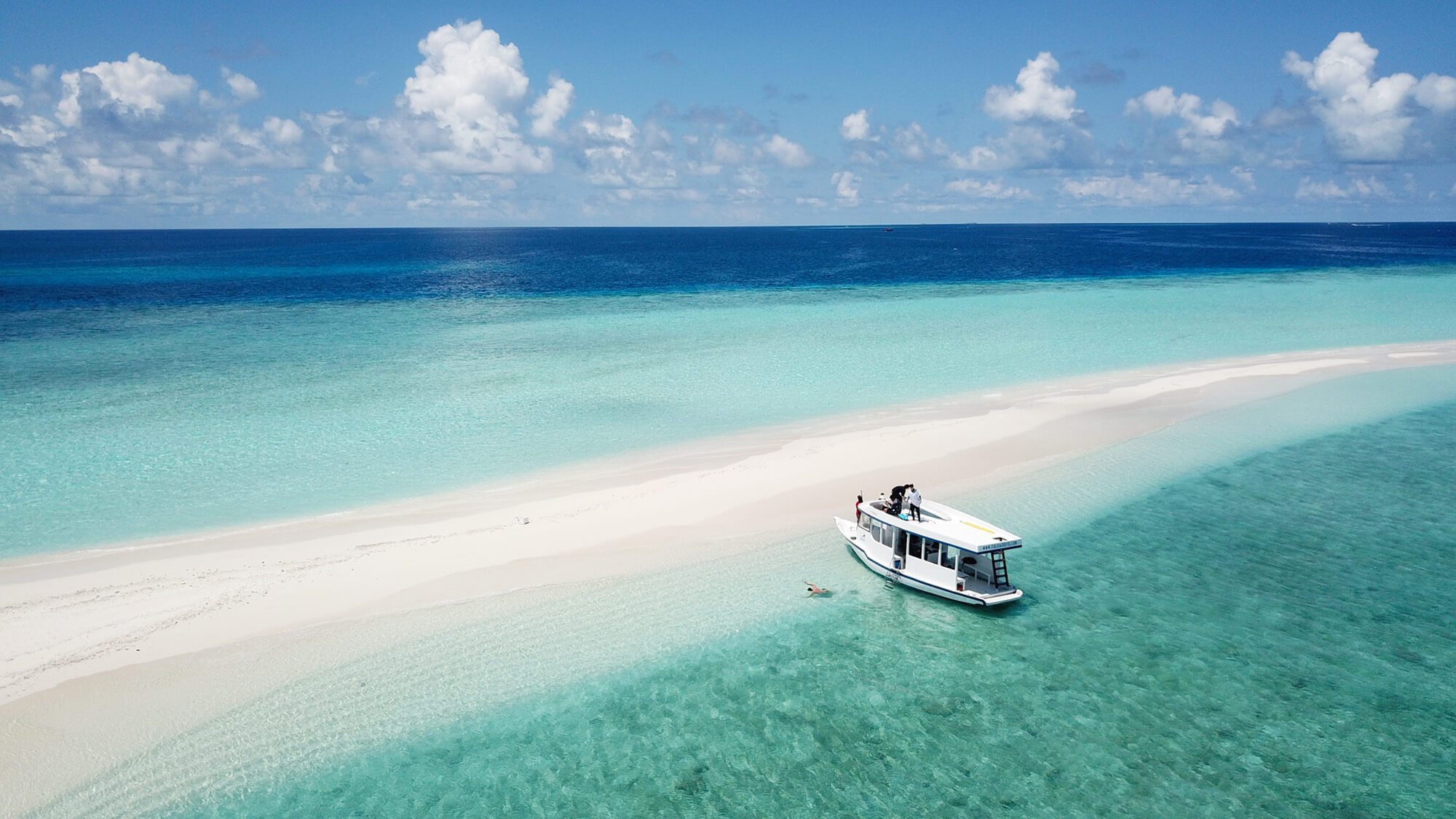 Vaavu Sandbank