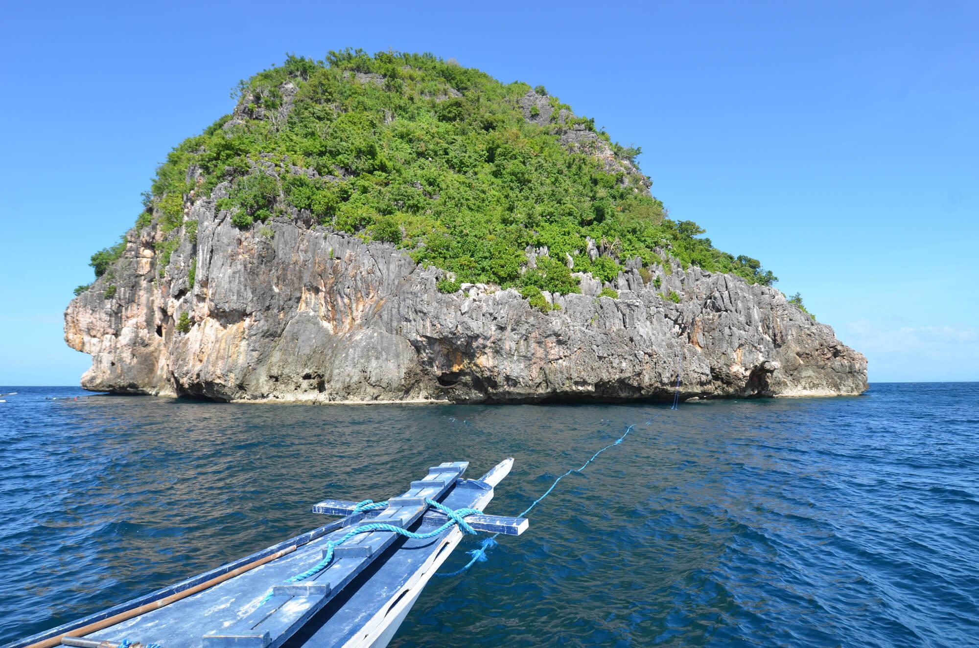 Gato Island, a day trip from Malapascua Island