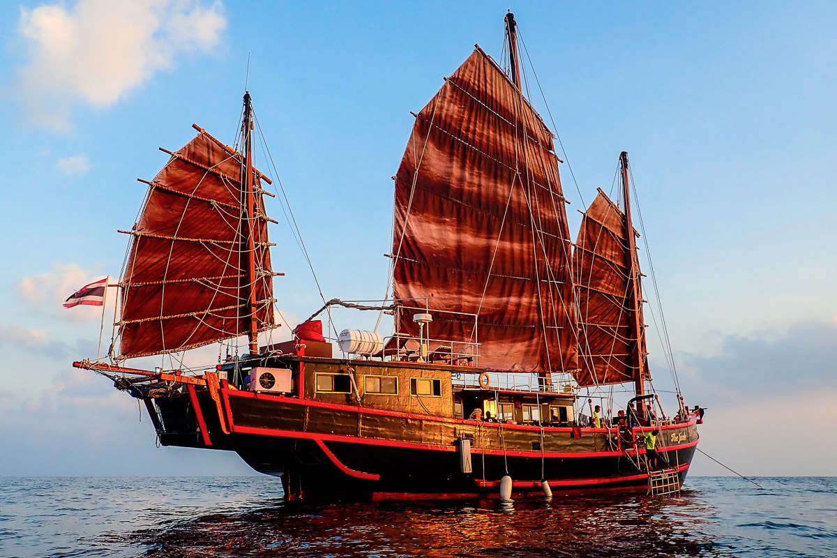 The Junk Liveaboard Thailand